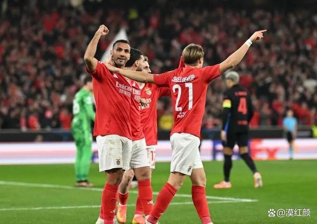 包含激战连连,欧洲联赛豪门对决焦点十足的词条 包含激战连连,欧洲联赛豪门对决焦点十足的词条