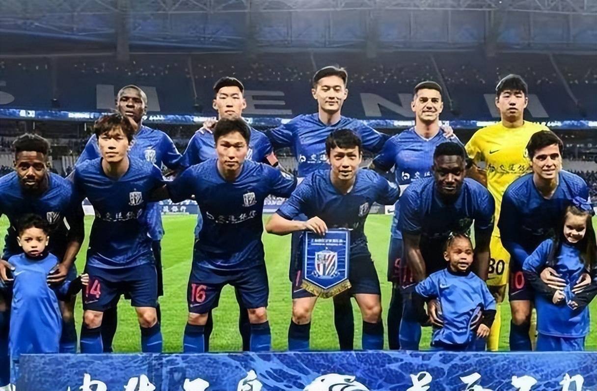 开云体育中国-足球界一大黑马表现抢眼，球迷围观热议的简单介绍