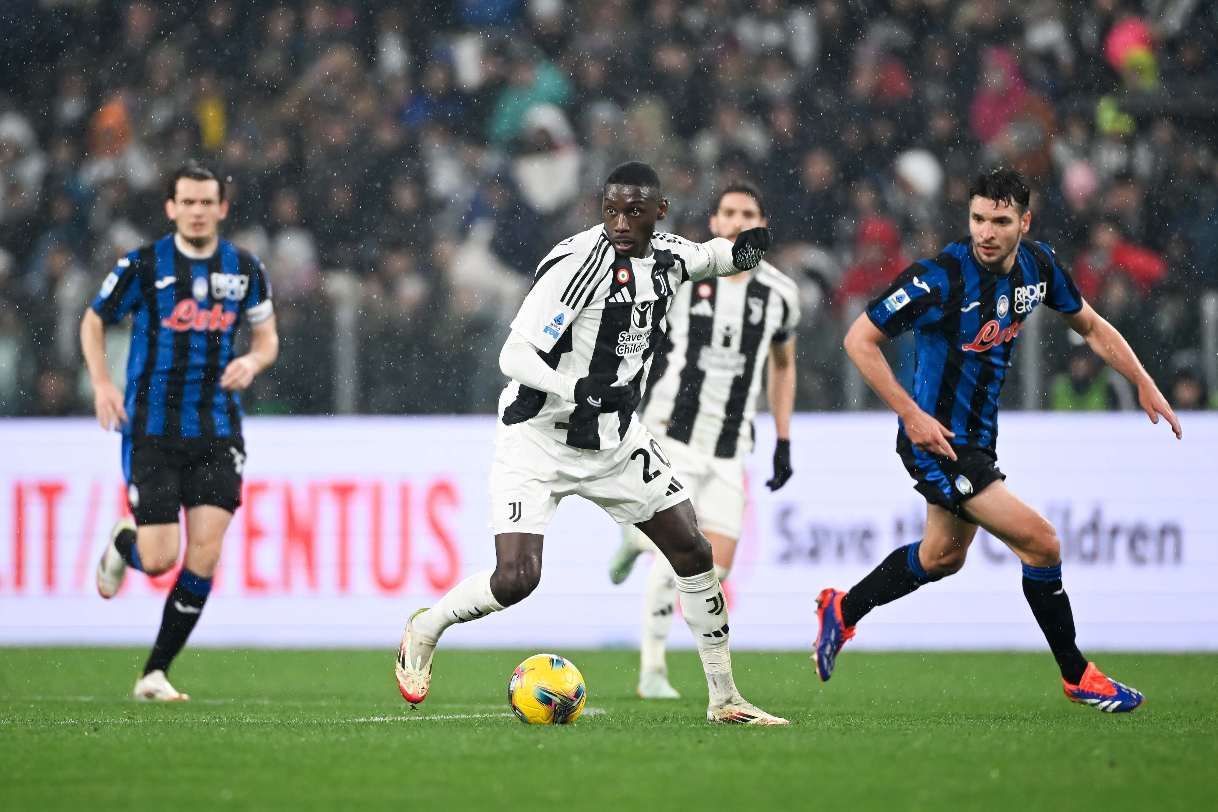 关于尤文图斯客场逼平亚特兰大,保持不败传统的信息 关于尤文图斯客场逼平亚特兰大,保持不败传统的信息