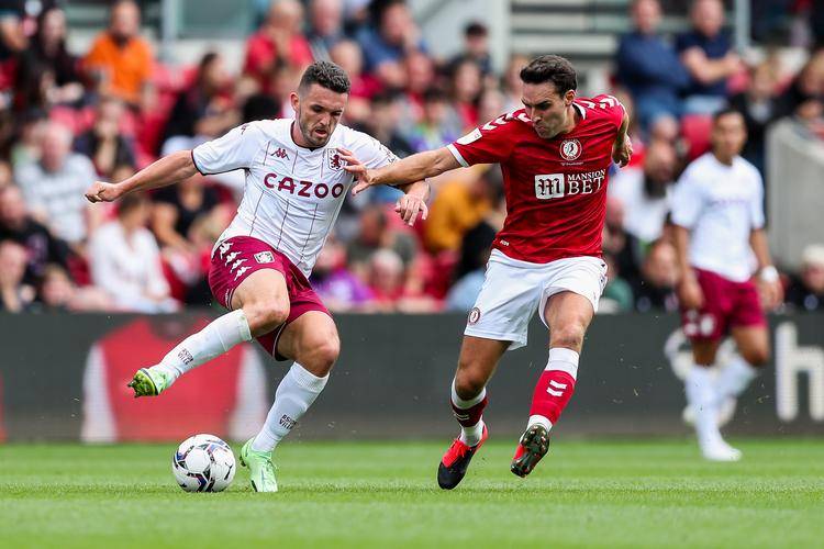 包含沃特福德遭遇重创，陷入降级危机的词条