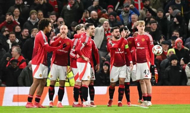 英超联赛火热进行,各队争夺冠军席位的简单介绍 英超联赛火热进行,各队争夺冠军席位的简单介绍