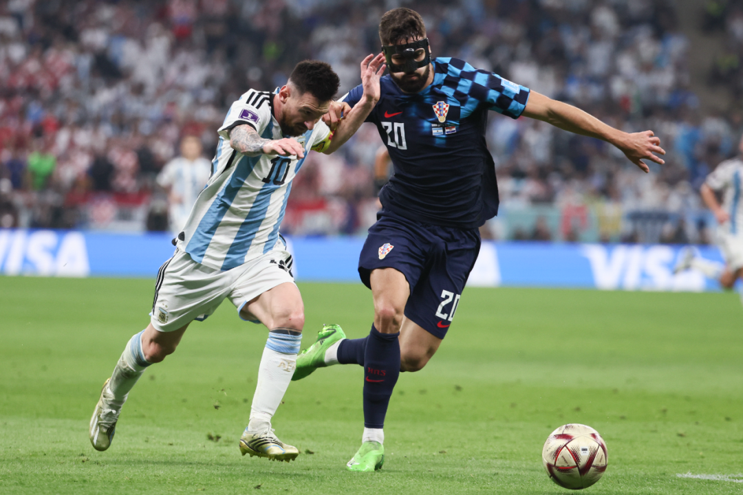 阿根廷国内联赛:莱昂内尔·梅西表现抢眼的简单介绍