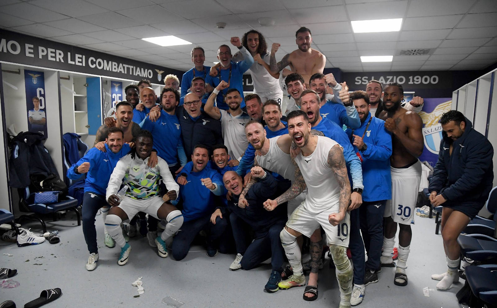 拉齐奥高歌猛进,冲击欧冠资格的简单介绍 拉齐奥高歌猛进,冲击欧冠资格的简单介绍