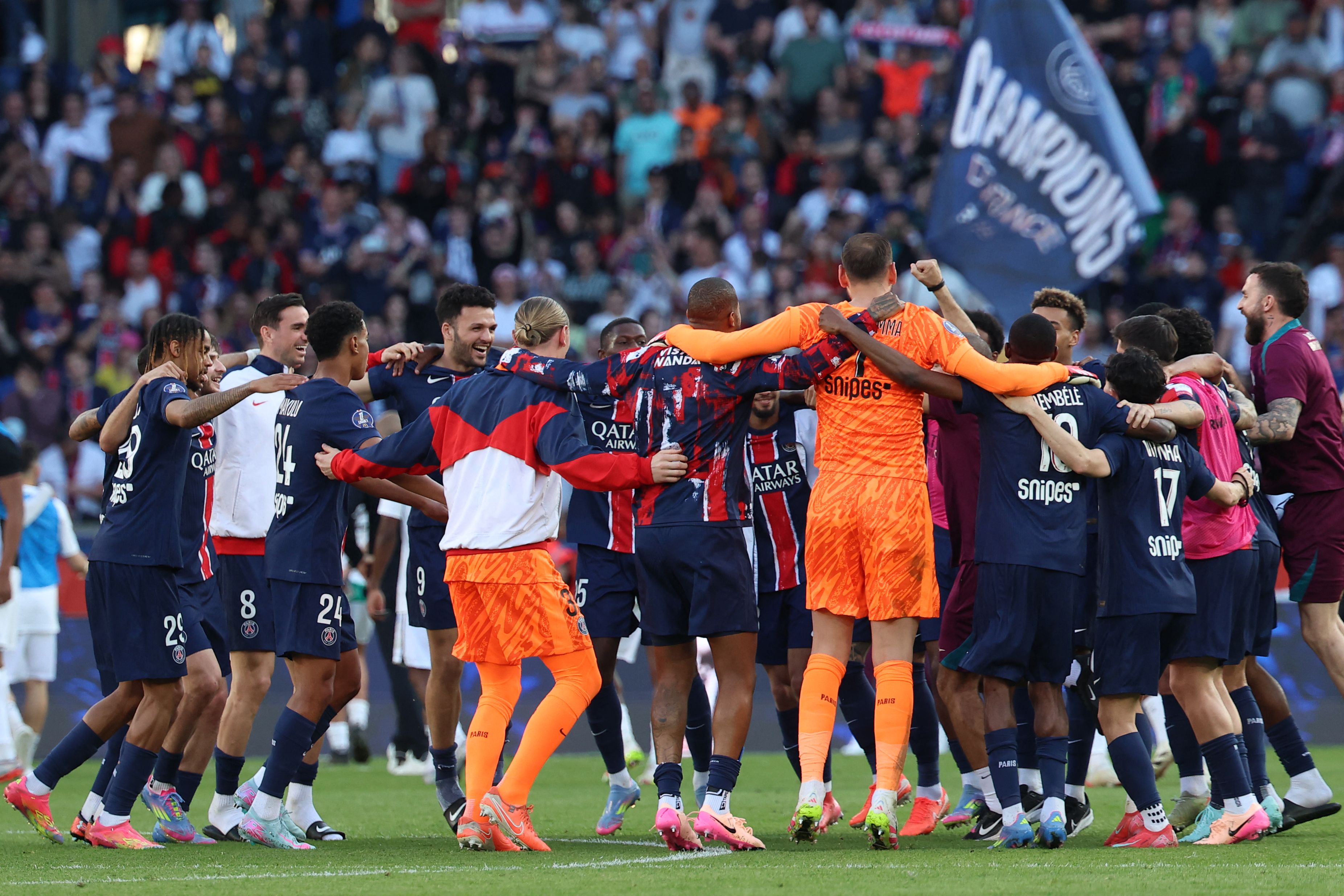 法国队在世界杯预选赛中打破心理屏障 法国队在世界杯预选赛中打破心理屏障