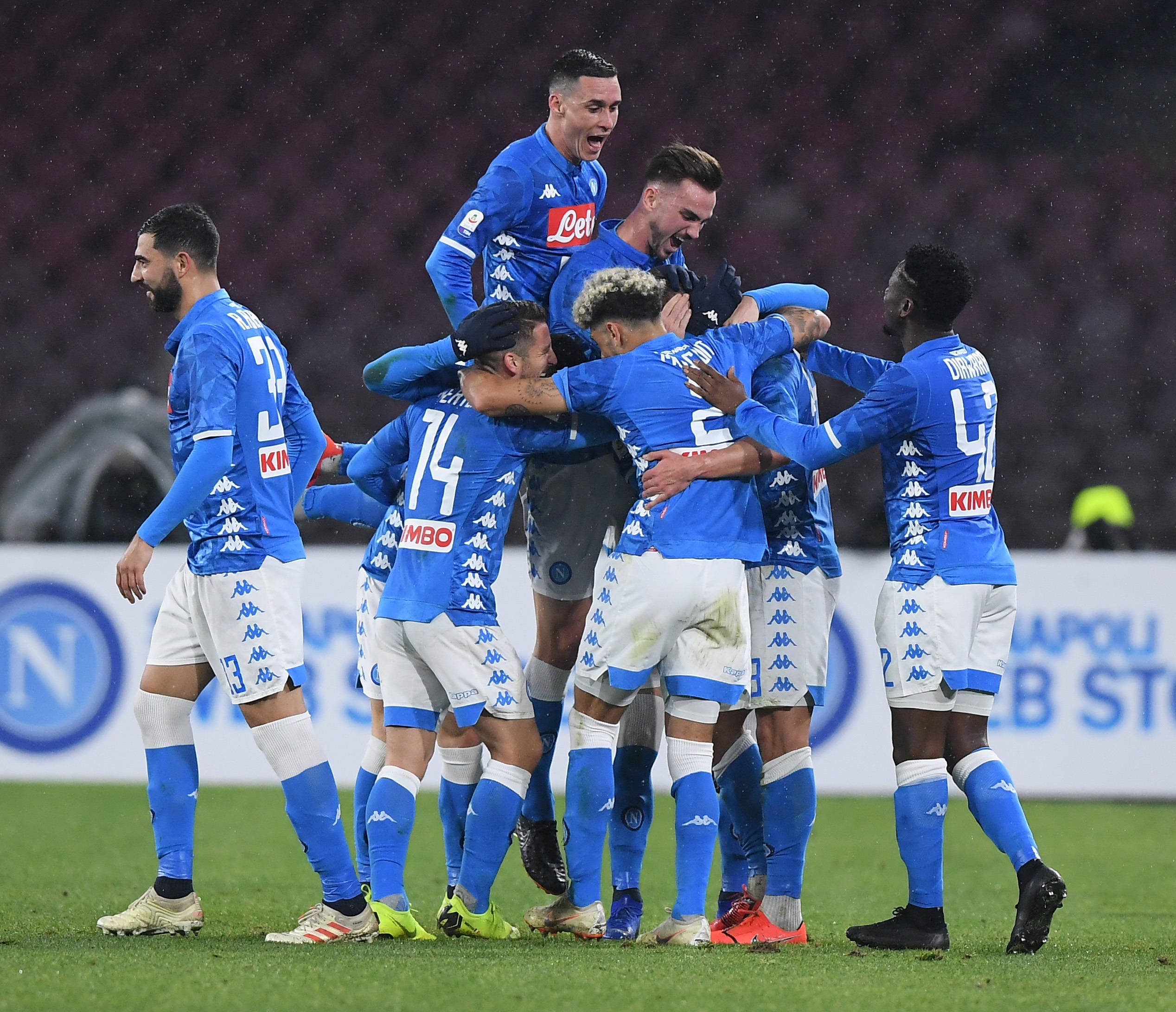 那不勒斯外战力压对手晋级的简单介绍