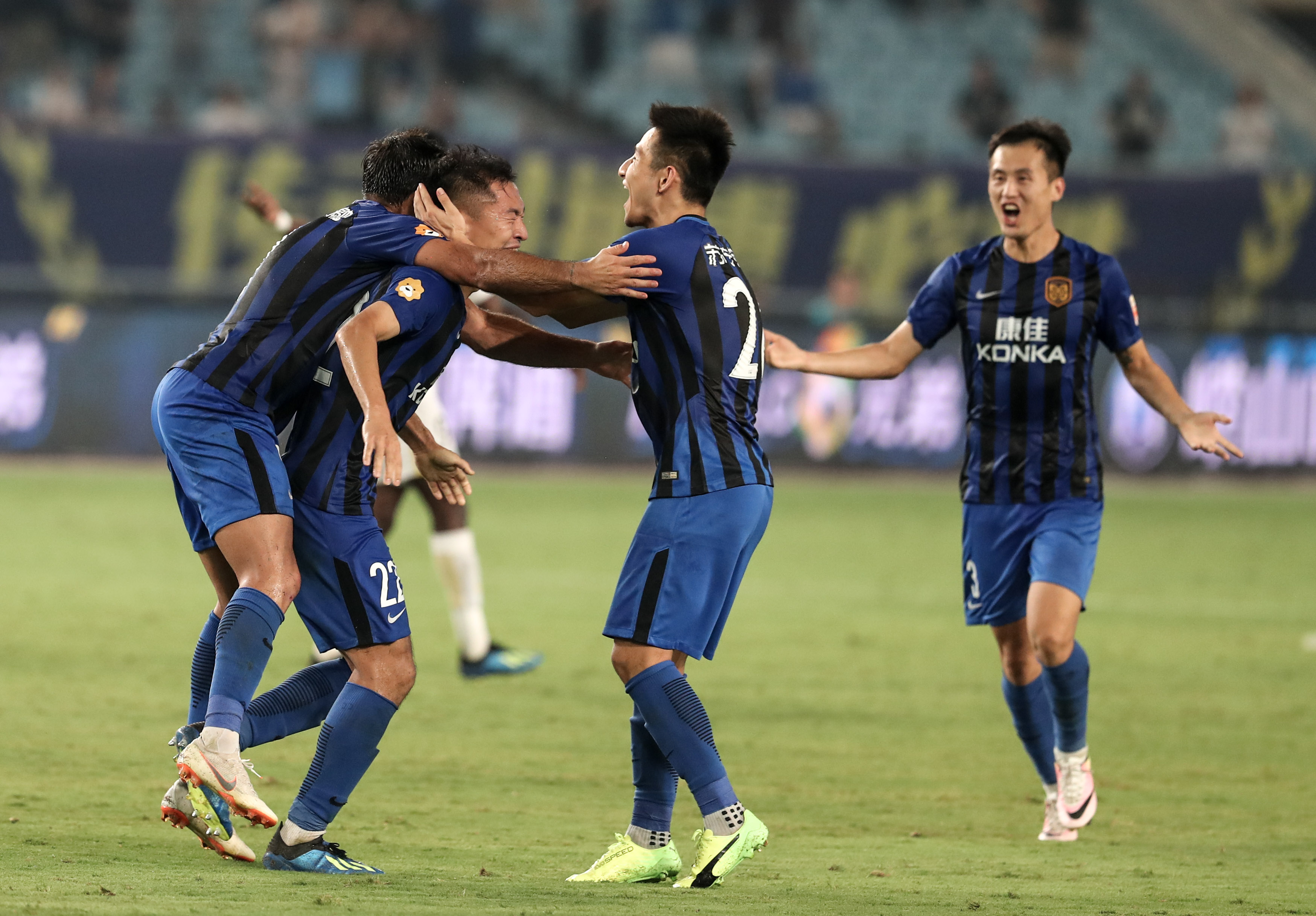 包含江苏苏宁主场不敌对手，让球迷感到失望的词条