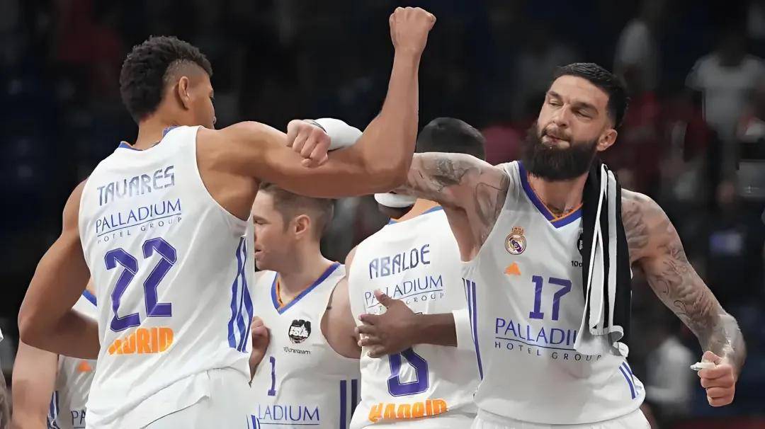 开云官网-格拉纳达攻防不懈，强力抗衡对手