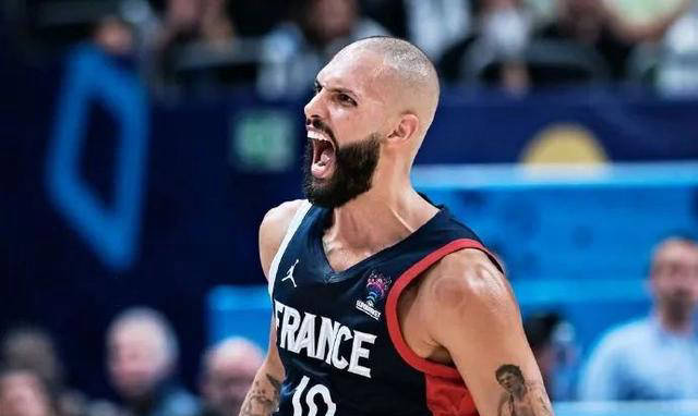 关于突尼斯队惊险晋级,晋级欧洲杯八强的信息 关于突尼斯队惊险晋级,晋级欧洲杯八强的信息