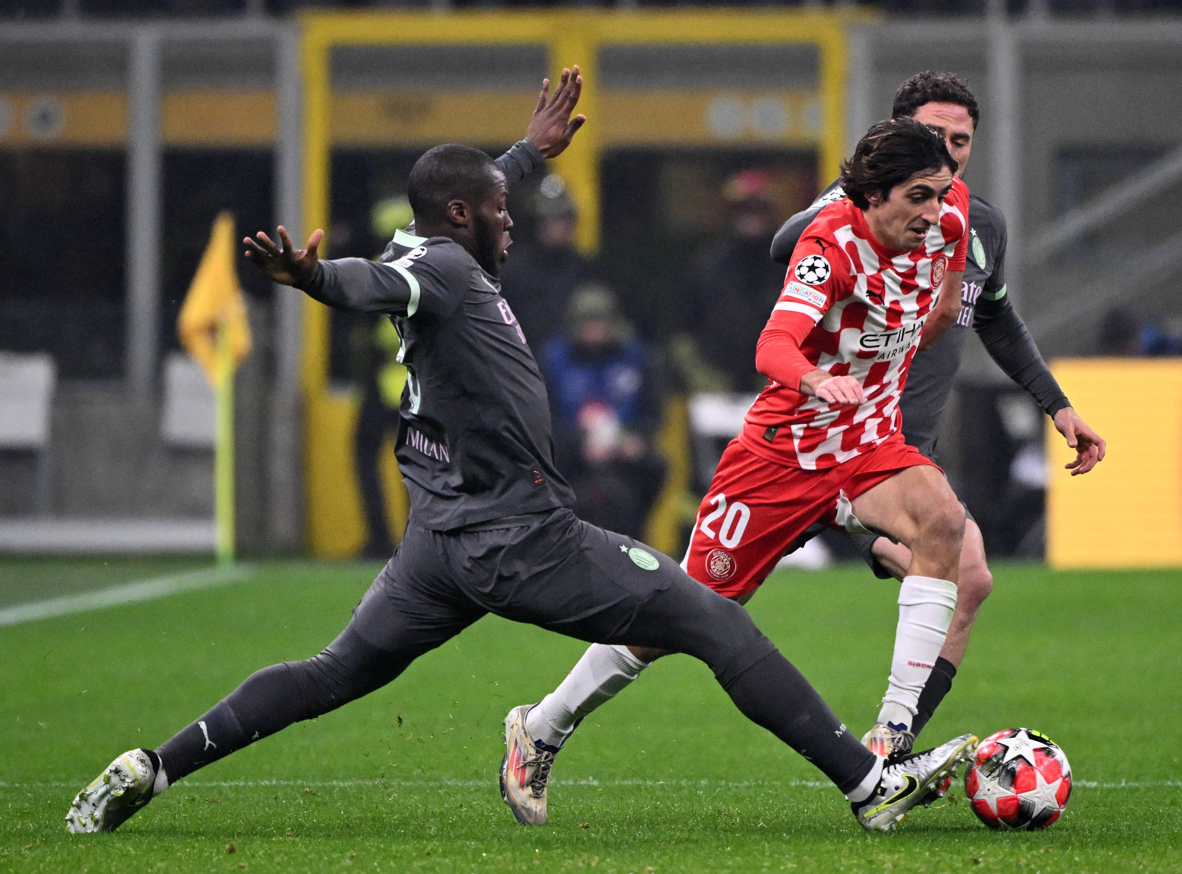 开云体育入口-克罗托内逆袭AC米兰，狂胜对手的简单介绍