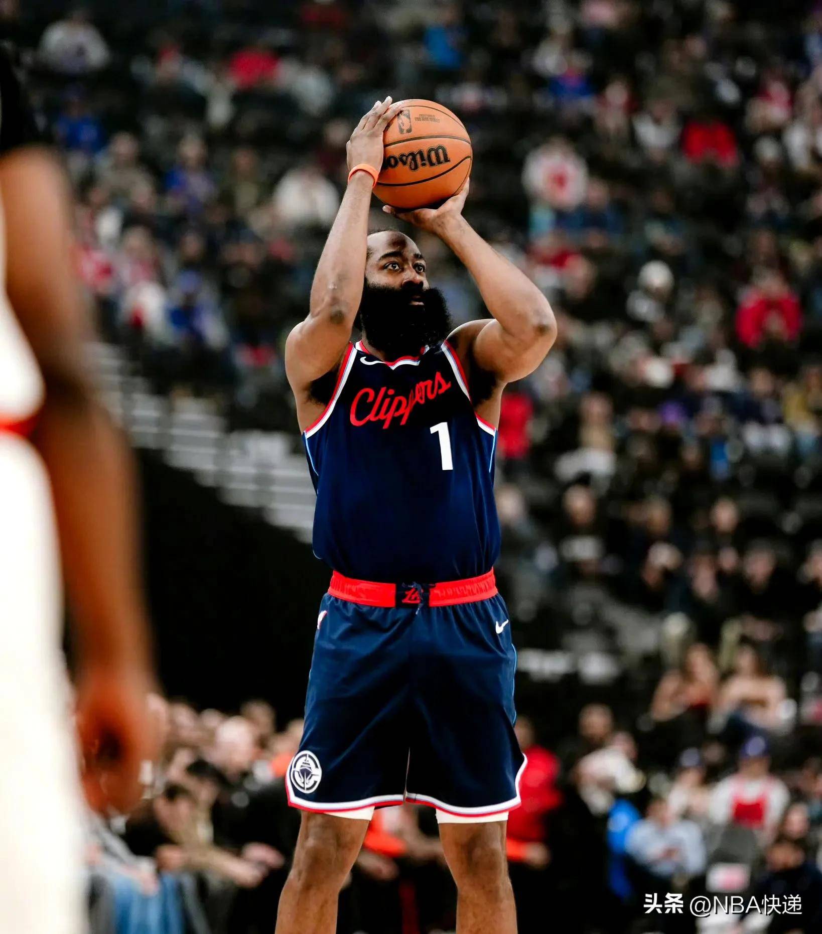 快船擒下黄蜂,哈雷尔贡献大号两双的简单介绍 快船擒下黄蜂,哈雷尔贡献大号两双的简单介绍