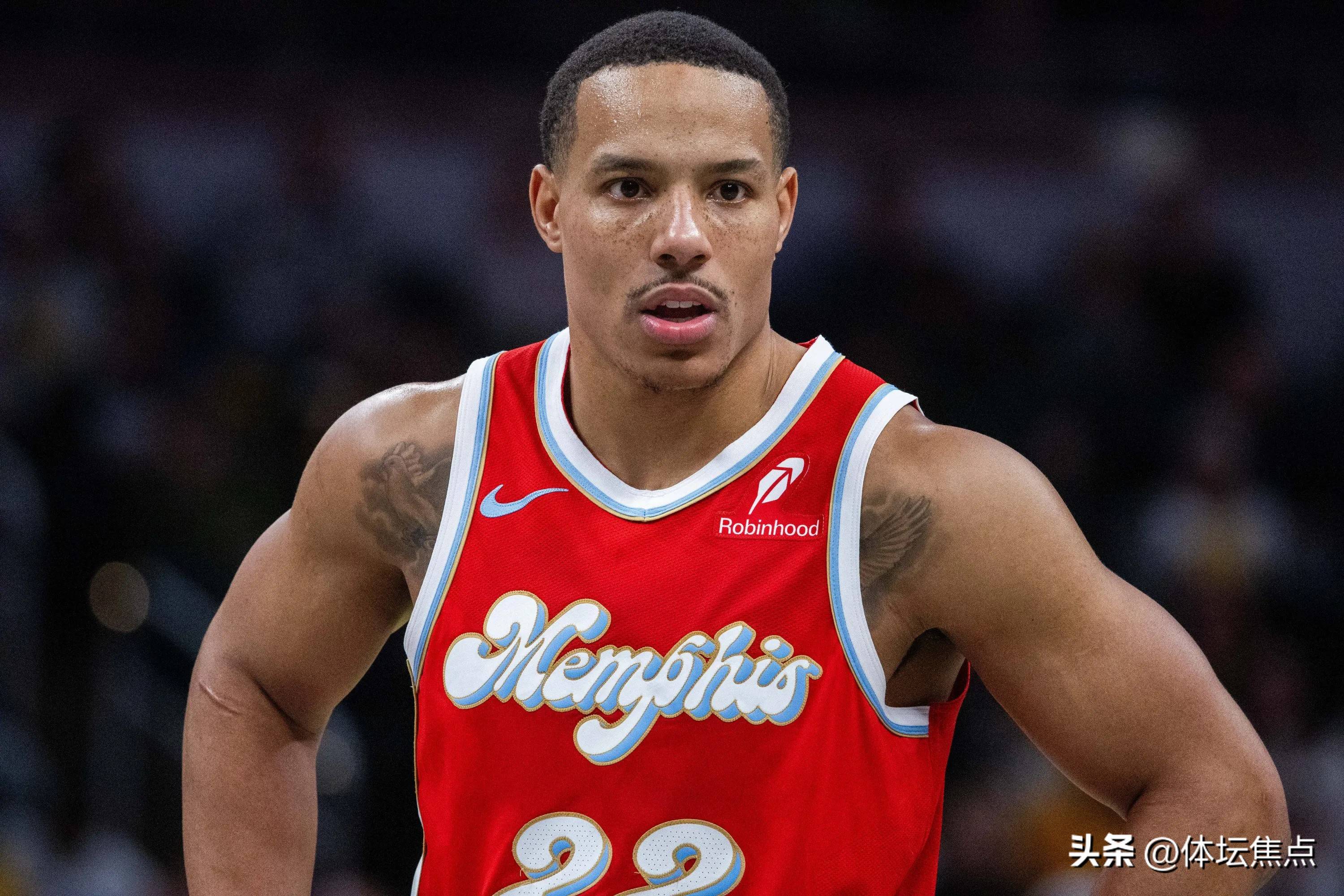 开云体育在线-灰熊队力克爵士，客场球员表现亮眼