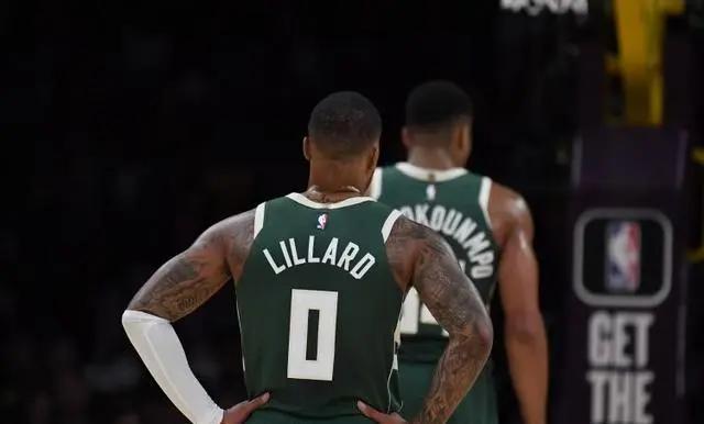 快船主场落败,不敌雄鹿遭遇两连败 快船主场落败,不敌雄鹿遭遇两连败