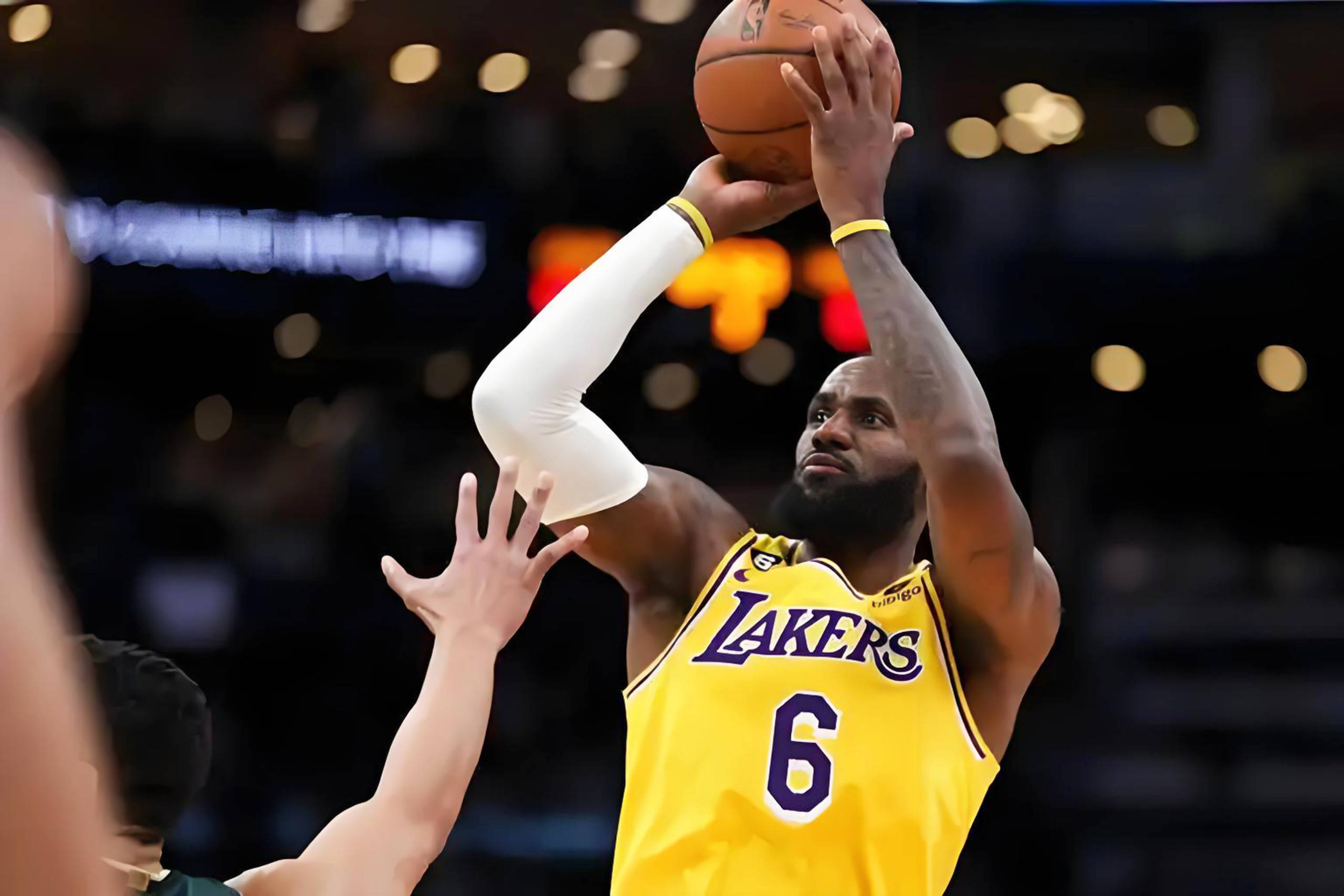 关于湖人逆转魔术,戴维斯砍下28分的信息 关于湖人逆转魔术,戴维斯砍下28分的信息