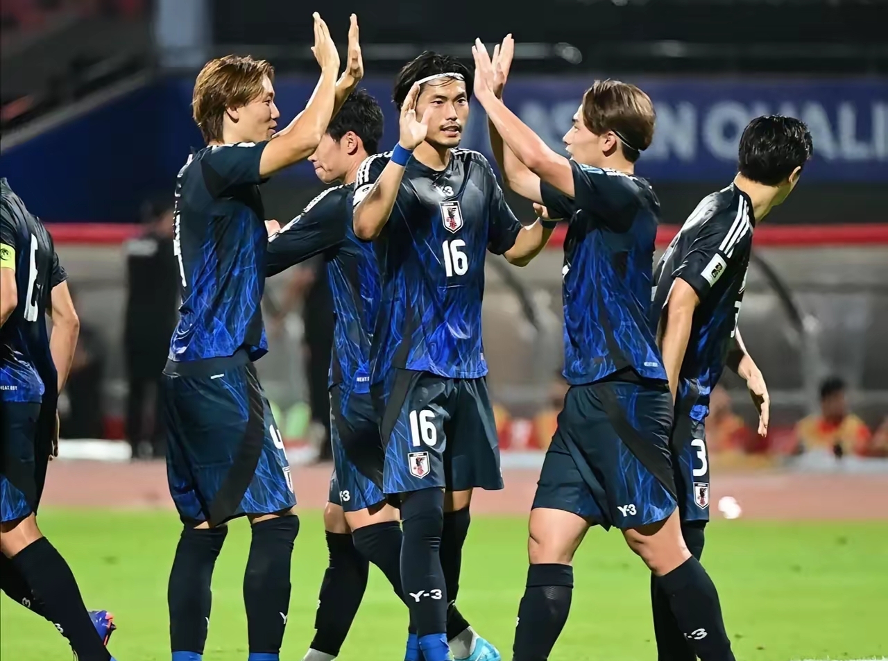 开云体育下载-日本力克巴黎,阿什拉夫带队取胜