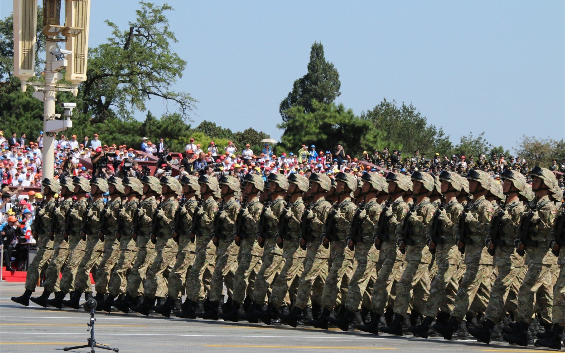 开云官网-胜负手之外，凯恩如何以攻防转换的现代性，在国家德比之夜重新定义中锋艺术