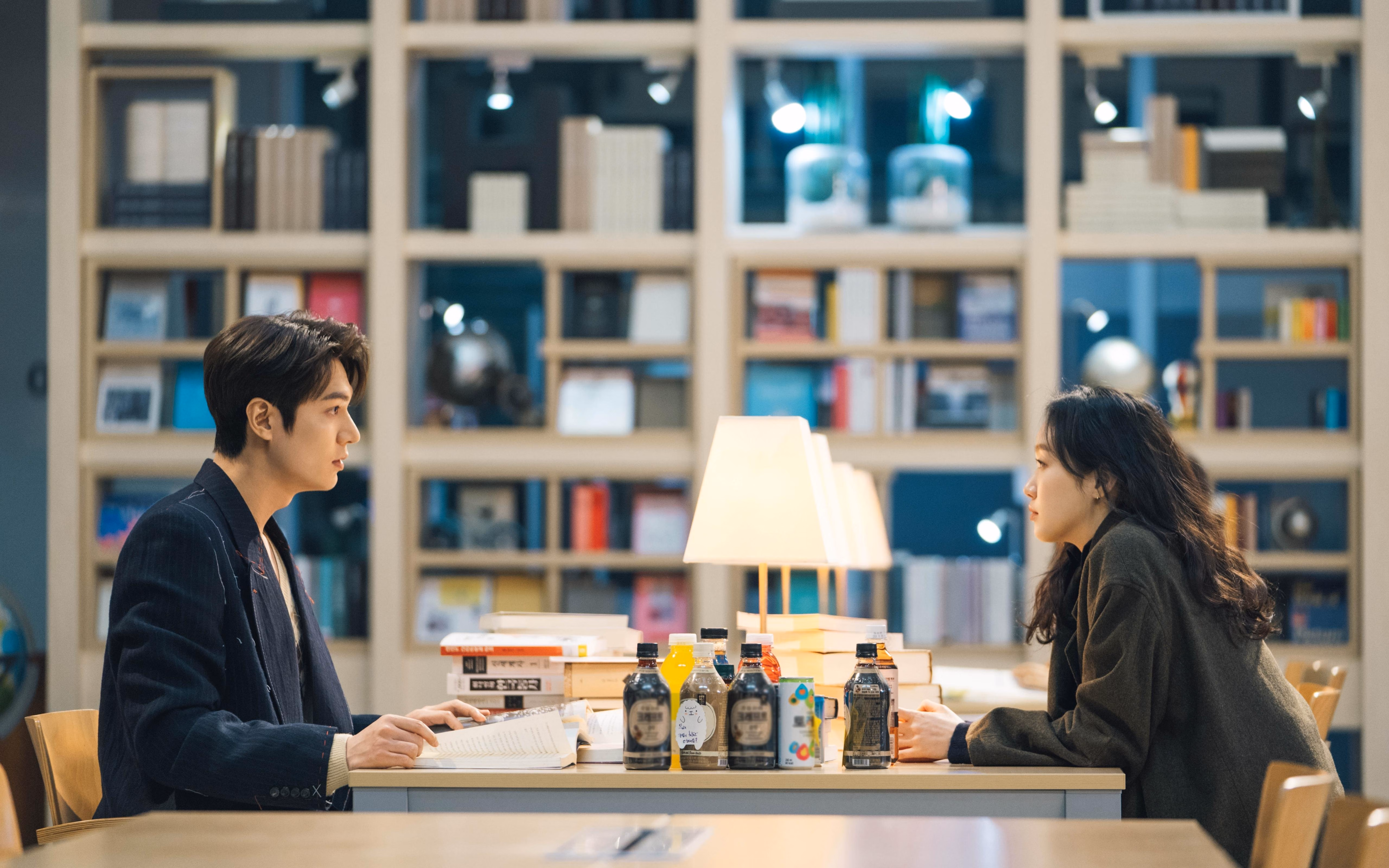 开云下载-跨界狂潮，热火碾压活塞，戈贝尔F1揭幕战称王