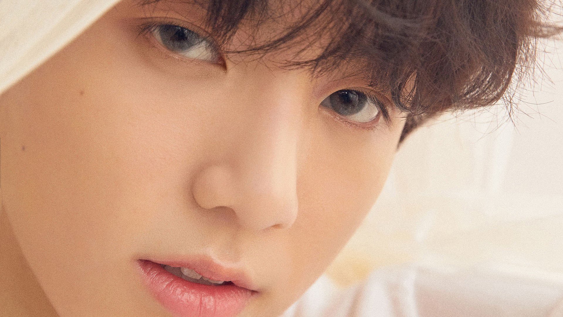 双线激战，英超争冠高潮与日本决胜瑞士的荣耀时刻