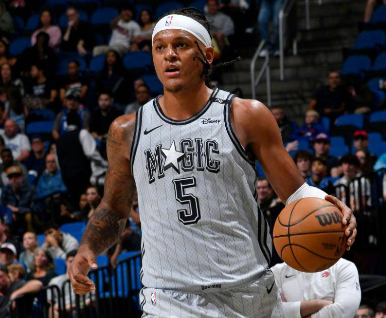 开云体育入口-班凯罗爆发，广东队火力压制森林狼